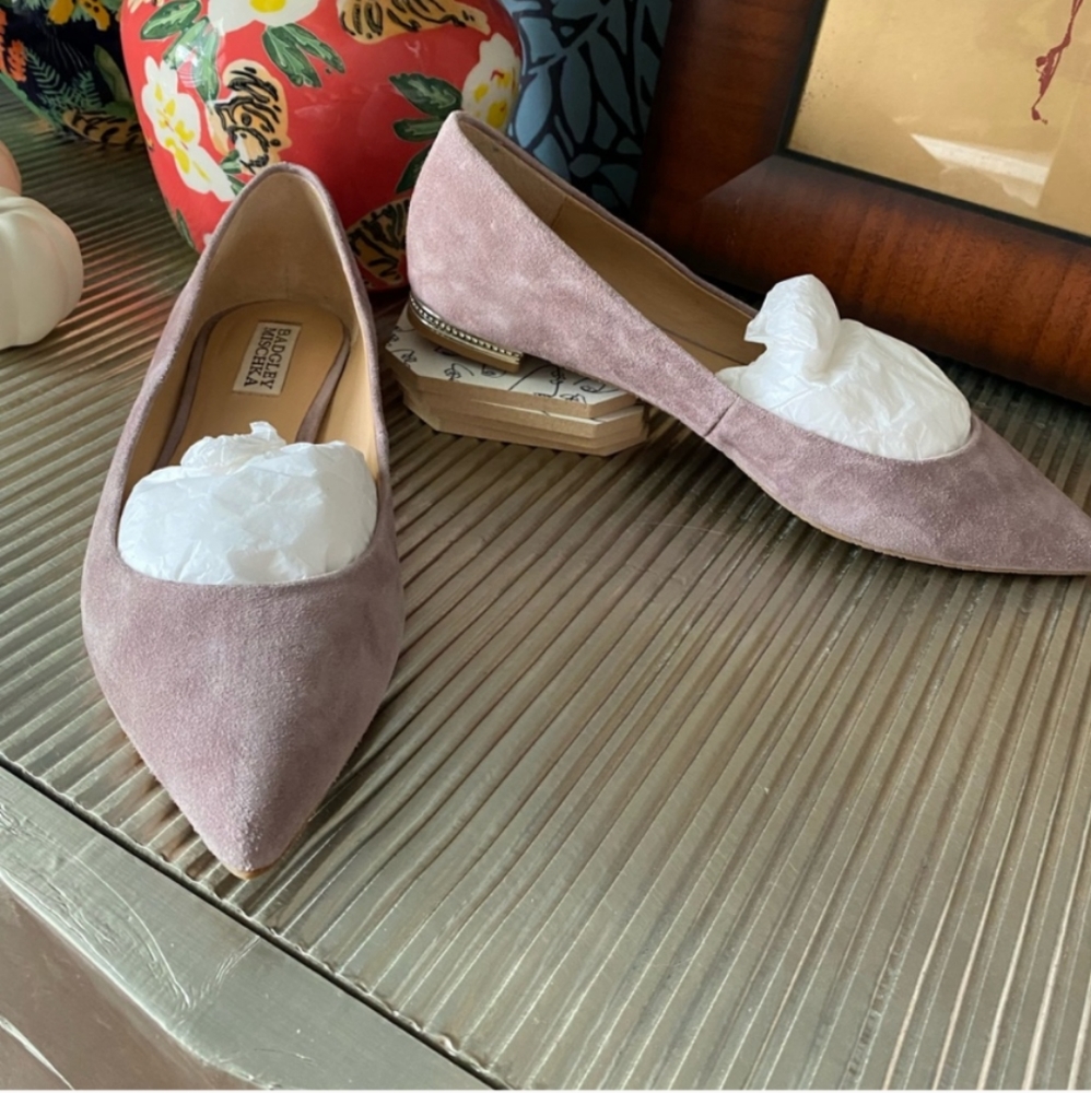 Badgley Mischka Mauve Suede Pointed Toe Flats